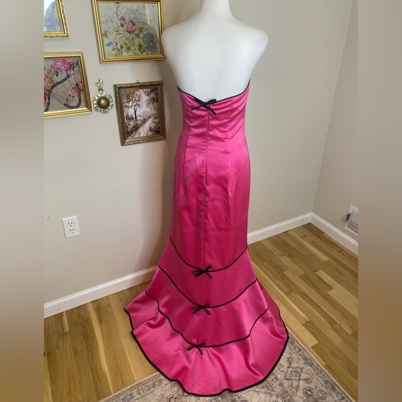 Vintage 90s/Y2K Barbie Mermaid Pink Black Strapless Bow Train Formal Dress 9/10 - Picture 4 of 9